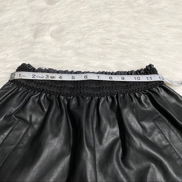 ZARA Black Faux Leather Mini Skirt - Picture 3 of 7